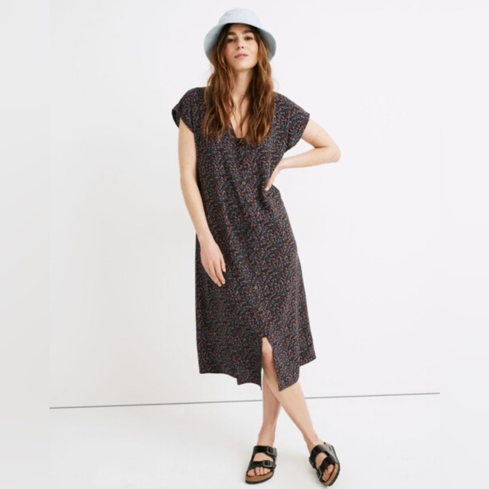 Madewell Easy Midi Dress in Fieldwalk Floral.  Pockets